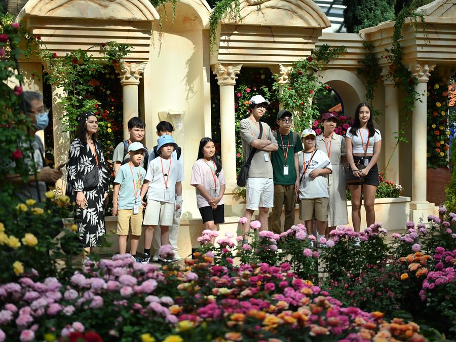 Gardens by the Bay · Flower Dome